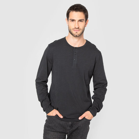 HENLEY BLACK T-SHIRT
